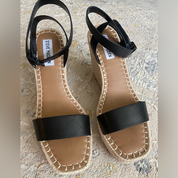 Wedges from Steve Madden size 8 - Picture 4 of 4